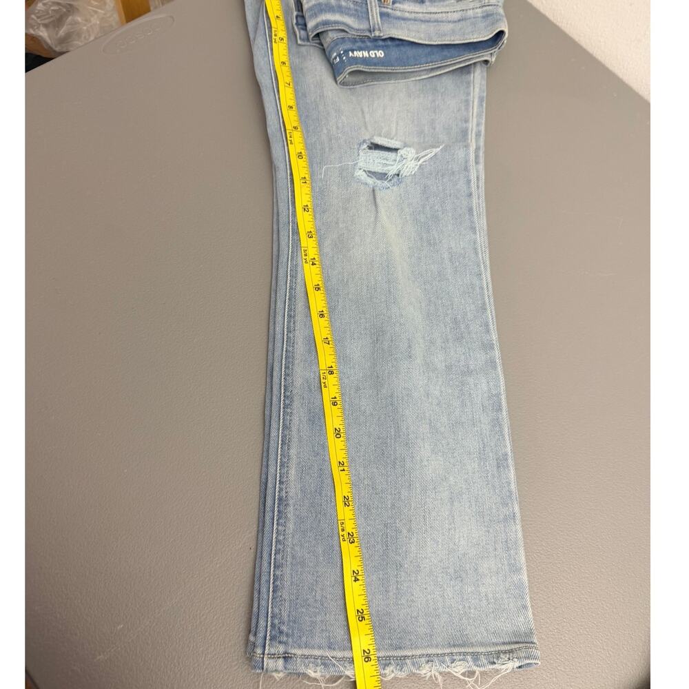 Old Navy Crop Flare Jeans Sz 4 Light Wash Distressed Raw Hem NWT - Picture 5 of 11